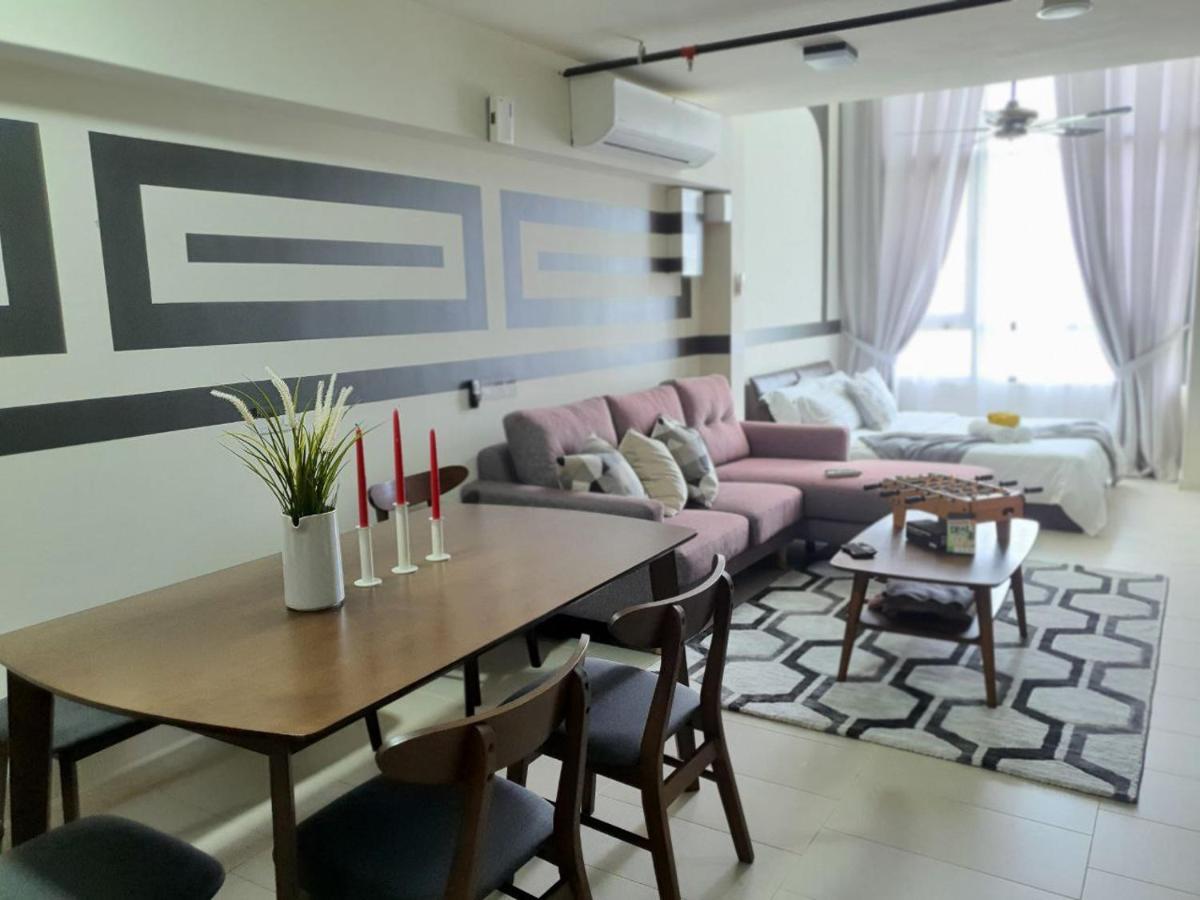 The Perfect Getaway @ Tamarind Suites, Netflix 300Mbps Кіберджая Екстер'єр фото