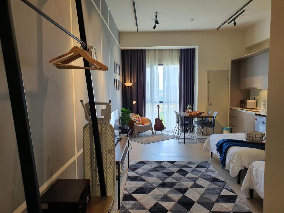 The Perfect Getaway @ Tamarind Suites, Netflix 300Mbps Кіберджая Екстер'єр фото